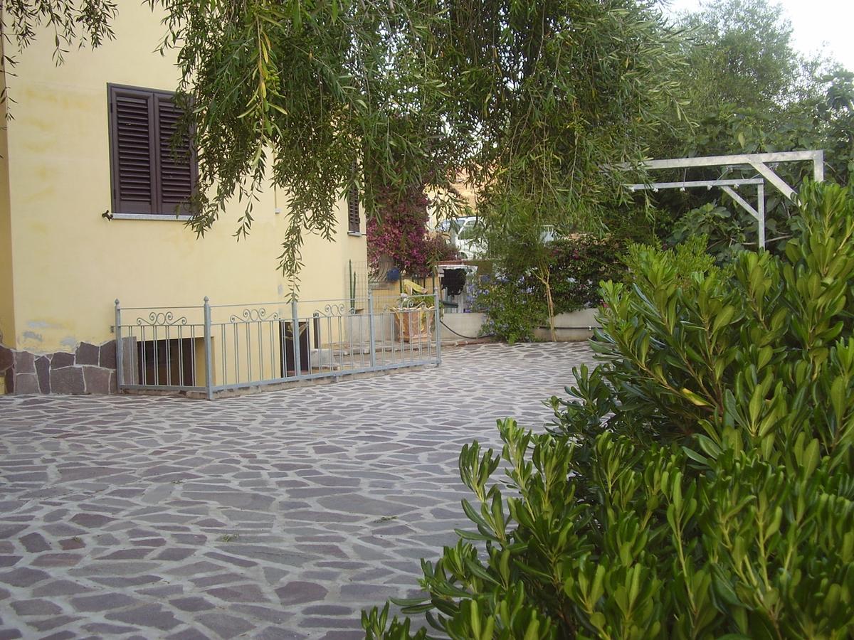Villa Dettori San Teodoro  Buitenkant foto