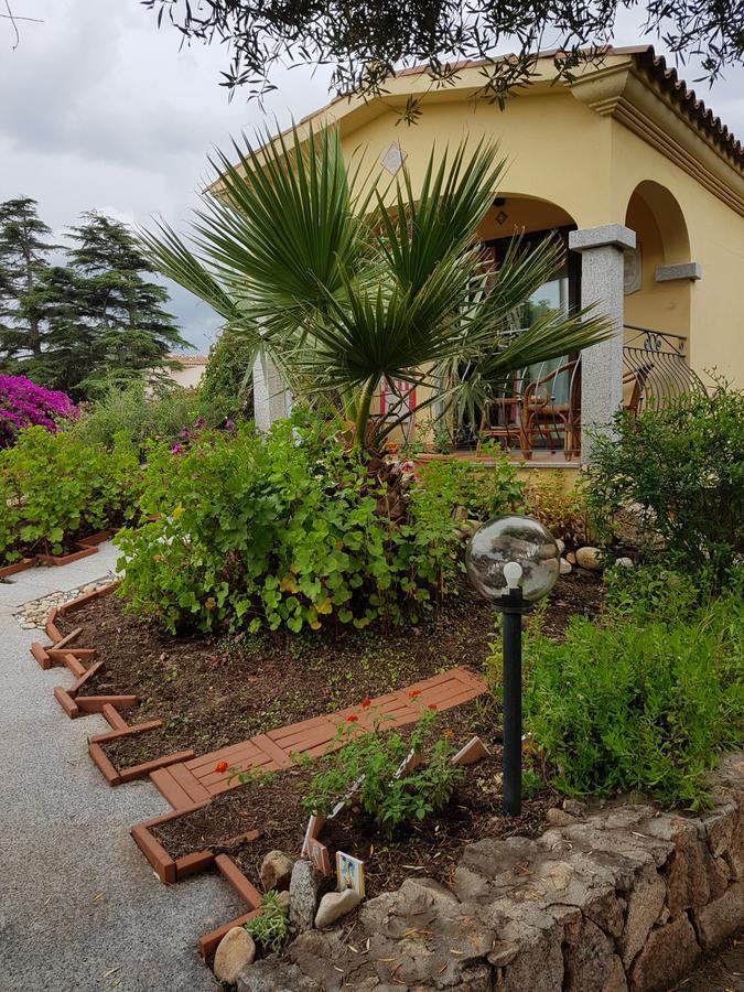 Villa Dettori San Teodoro  Buitenkant foto