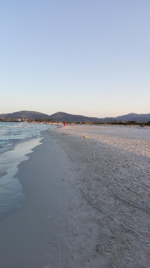 Villa Dettori San Teodoro  Buitenkant foto